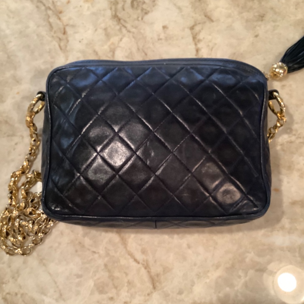 CHANEL HANDBAG - Picture 2 of 14